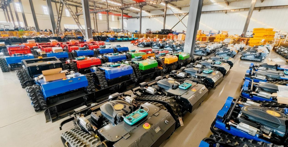 Why Remote Control Crawler Lawn Mowers Are the Future of Slope Mowing